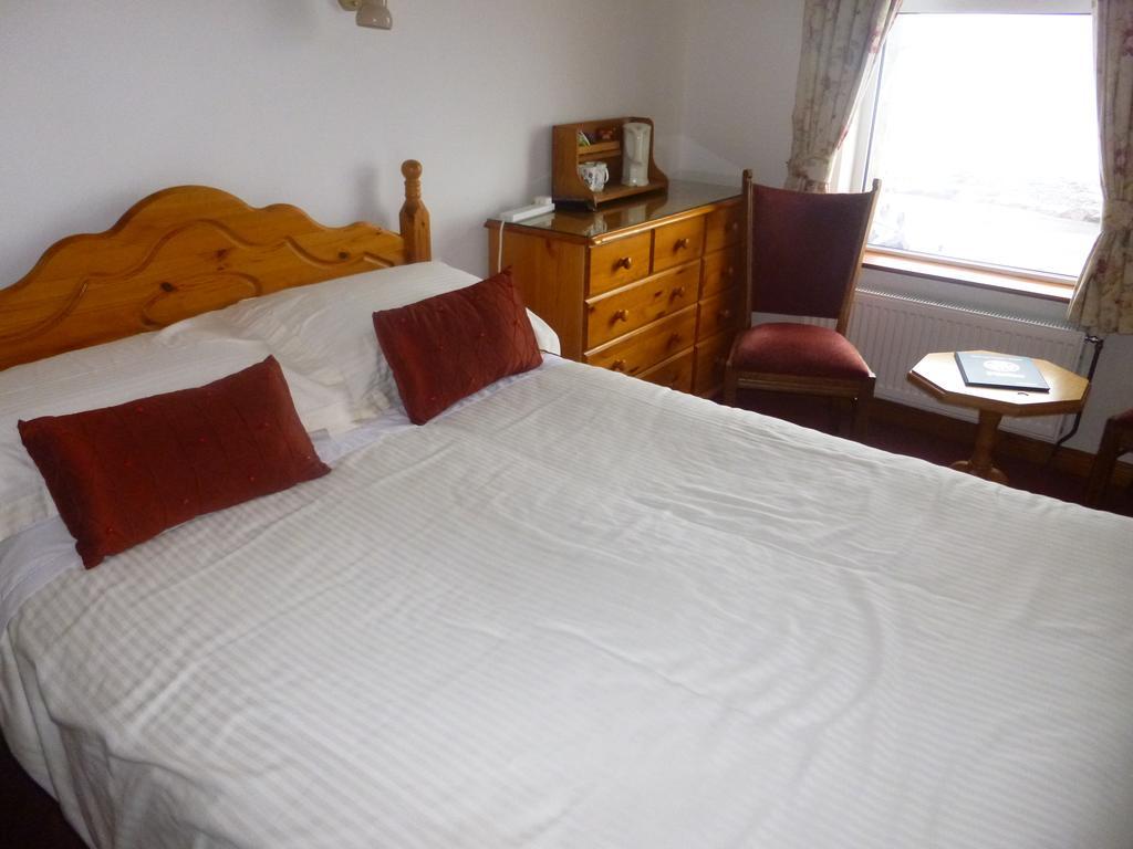 Clifford'S Ocean View B&B Waterville Ruang foto